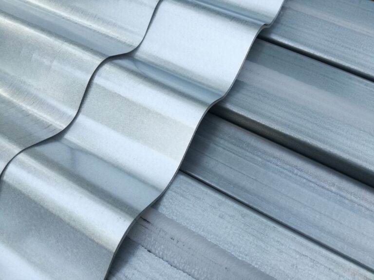 POLYCARBONATE PROFILE PLAIN AND EMBOSSED SHEET